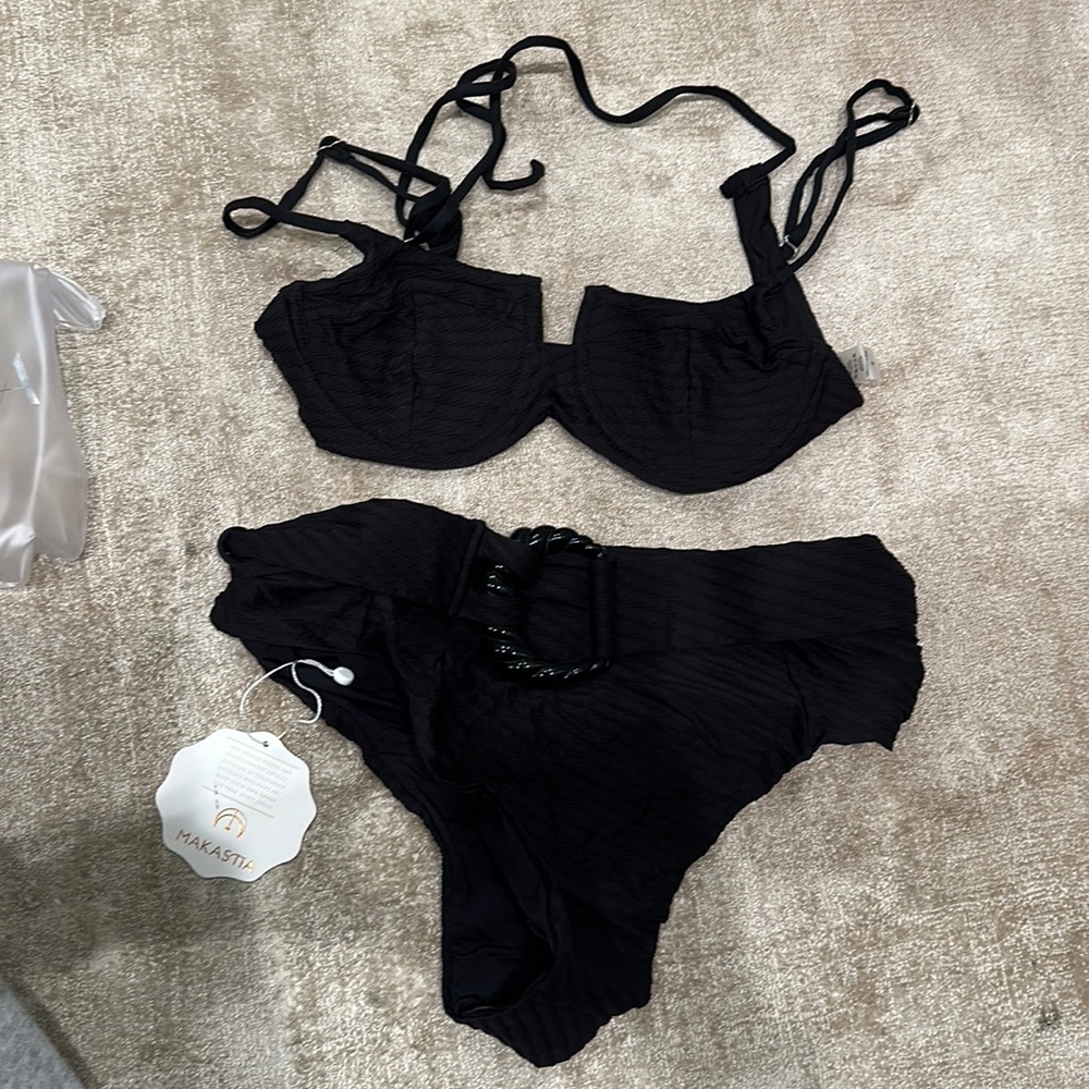 Makastia bikini black